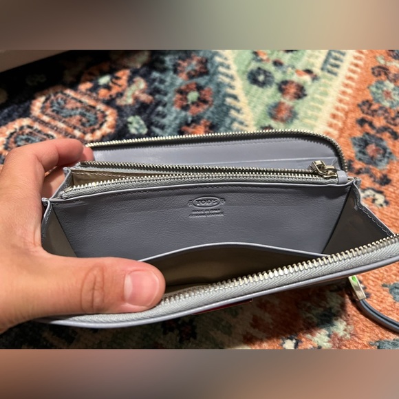 Tods grey wallet NEVER USED - Picture 2 of 2
